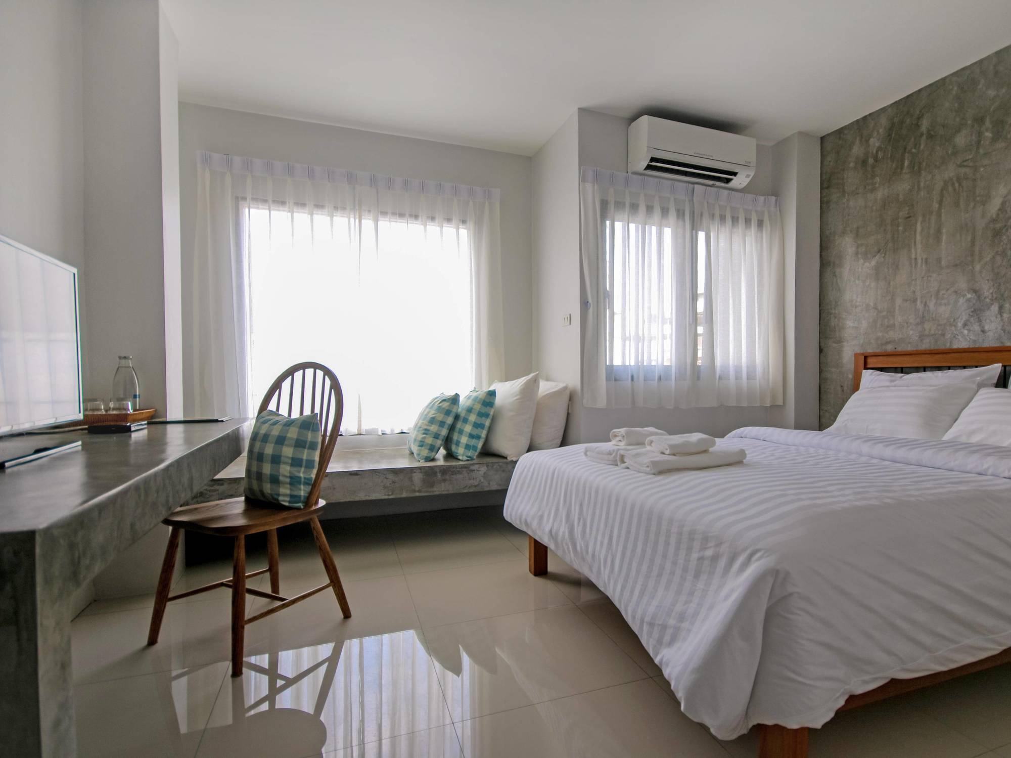 Little PP Hometel Surat Thani Esterno foto
