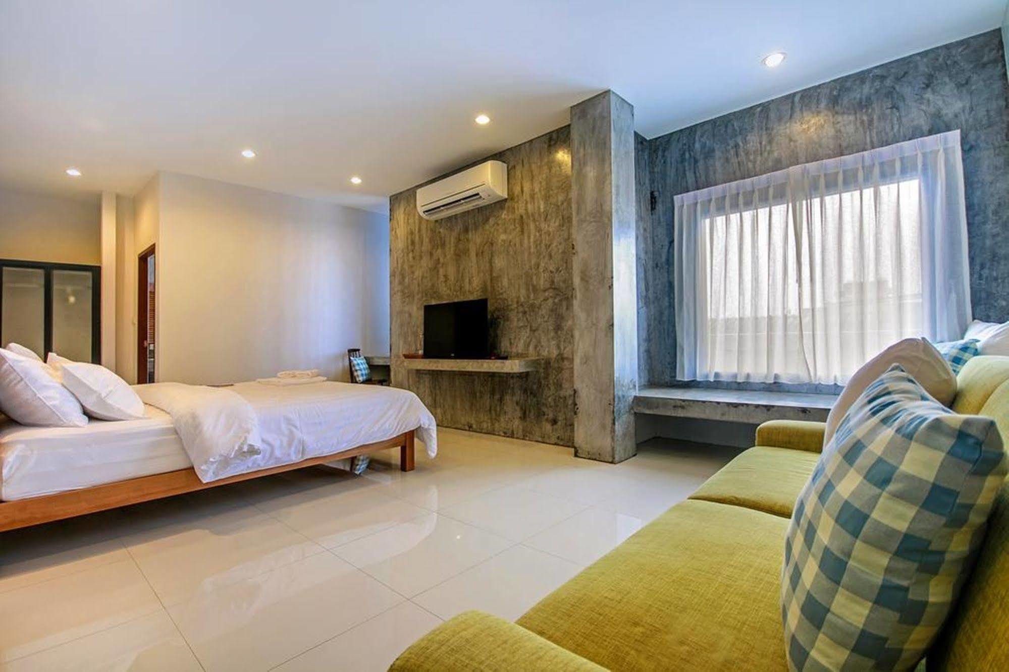 Little PP Hometel Surat Thani Esterno foto